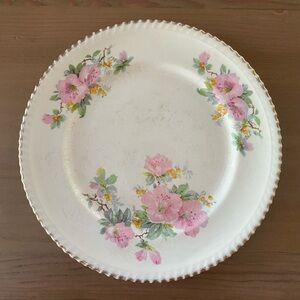 Sovereign Potters Earthenware ‘Norfolk’ plate